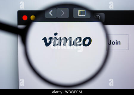 Los Angeles, California, USA - 21 Jule 2019: Illustrative Editorial of VIMEO.COM website homepage. VIMEO logo visible on display screen. Stock Photo