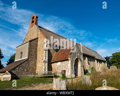 St Peter's Church, a 14th Century thatched church. Westleton, Suffolk, England, UK. Stock Photo