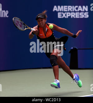 New York, USA. 27th Aug, 2019. Number one seed Naomi Osaka during her first round match against Anna Blinova at the US Open in Flushing Meadows, New York. Credit: Adam Stoltman/Alamy Live News