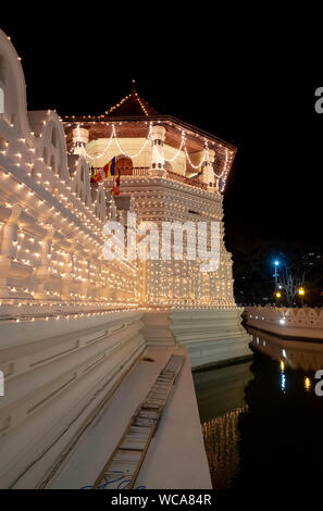 KANDY/ SRI LANKA, AUGUST 04-2019: Famous Buddha Temple of the Sacred Tooth Relic at Kandy,Sri Lanka -UNESCO World Heritage Site. This one of the famou Stock Photo