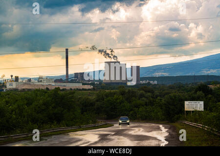 View of the Matrai Eromu (lignite fired power plant) at the foot of the Matra Mountains, Visonta, Hungary Stock Photo