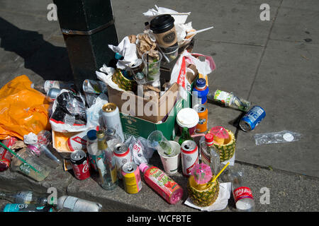 Notting Hill Carnival, August 25th 2019. Rubbish on the pavement. Stock Photo