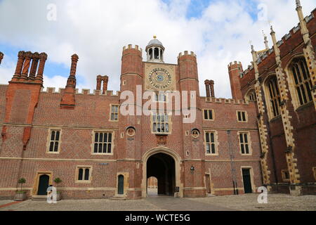 Anne Boleyn Tower and Astronomical Clock, Clock Court, Hampton Court Palace, East Molesey, Surrey, England, Great Britain, United Kingdom, UK, Europe Stock Photo