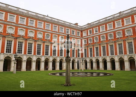 Fountain Court, Hampton Court Palace, East Molesey, Surrey, England, Great Britain, United Kingdom, UK, Europe Stock Photo