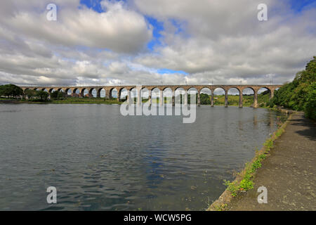 The Royal Border Bridge above the River Tweed, Berwick upon Tweed, Northumberland, England, UK Stock Photo