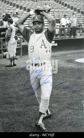 635 Reggie Jackson Baseball Player Stock Photos, High-Res Pictures