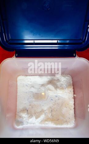 Plastic Container/Box of laundry detergent powder for washing machine