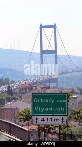 The Bosphorus bridge connects  Ortaköy in the European side of Istanbul with Beylebeyi on the Asian side of the city. Stock Photo