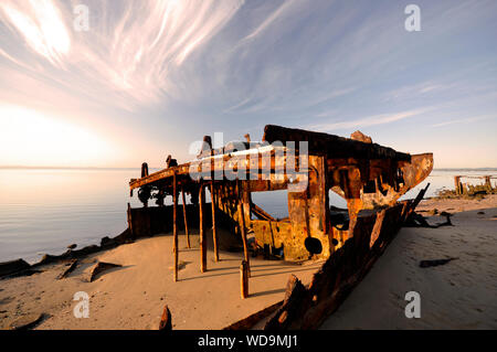 hmqs coastline redcliffe shipwreck