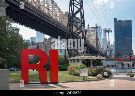 Roosevelt Island, view of the Tourist Center at the Franklin D Roosevelt Four Freedoms Park on Roosevelt Island, New York City, USA Stock Photo