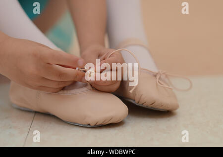 ballet slippers that tie up the leg