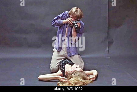 BLOWUP 1966 MGM film with David Hemmings and Vanessa Redgrave Stock Photo