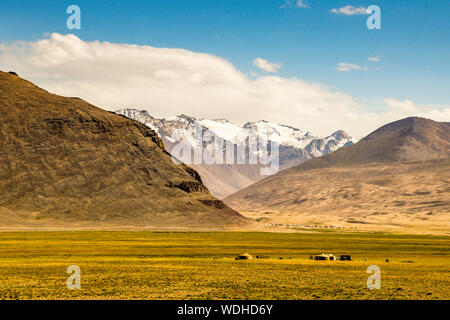 Yurts of the Kyrgyz nomads on the Silk Road in Murghob District, Tajikistan Stock Photo