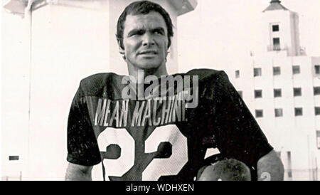 THE LONGEST YARD, Burt Reynolds, 1974 Stock Photo - Alamy