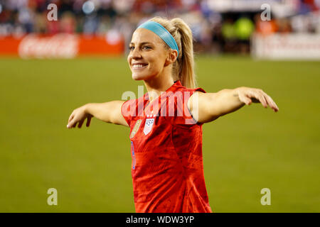 Philadelphia, Pennsylvania, USA. 29th Aug, 2019. August 29, 2019: United States midfielder Julie Ertz (8) celebrates the win following the Victory Tour match between Portugal and the United States at Lincoln Financial Field in Philadelphia, Pennsylvania. Christopher Szagola/CSM Credit: Cal Sport Media/Alamy Live News Stock Photo