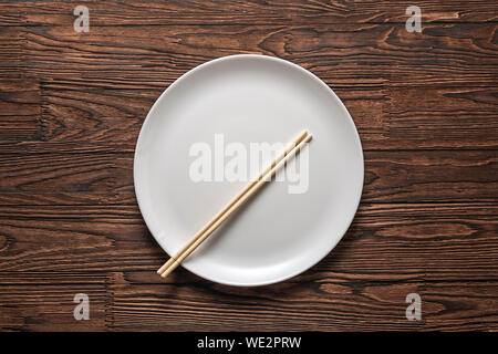 soba noodles, tree leaf, tree leaf, brown bamboo,  bamboo mat, sushi, soy sauce, sushi plate,  Stock Photo