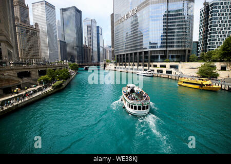 view of tour boat on the chicago river from the dusable bridge chicago illinois united states of america Stock Photo