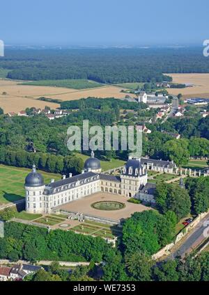 France, Indre, Berry, Loire Castles, Chateau de Valencay (aerial view) Stock Photo