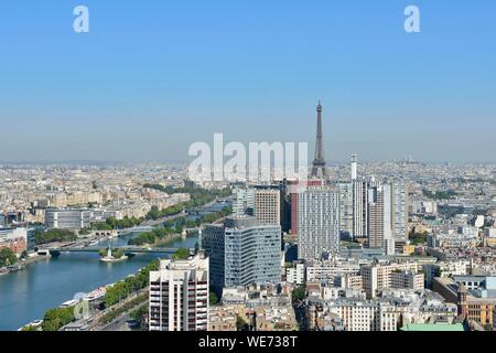 France, Paris, Seine river banks listed as World Heritage by UNESCO, Grenelle district and the Eiffel Tower Stock Photo