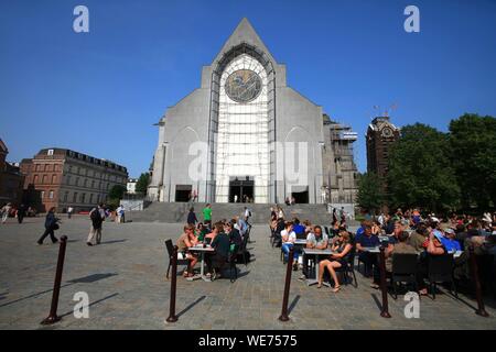 France, Nord, Lille, terraces of coffee Parvis of the Notre Dame de la Treille cathedral Stock Photo