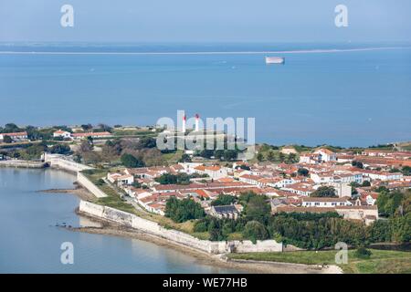 France, Charente Maritime, Aix island, the town and la Rade fort (aerial view) Stock Photo