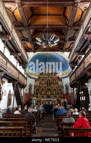France, Pyrenees Atlantiques, Ainhoa, awarded the Most Beautiful Village of France, Notre Dame de l'Assomption Church, the altar Stock Photo