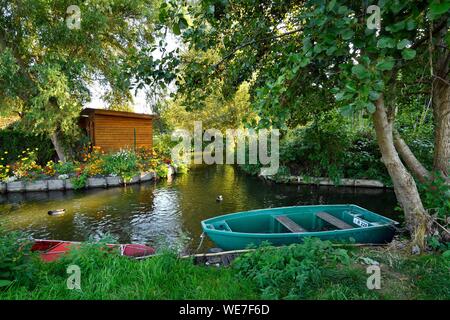 France, Somme, Amiens, the Hortillonnages are old marshes filled to create a mosaic of floating gardens surrounded by canals Stock Photo