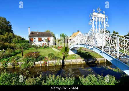 France, Somme, Amiens, the Hortillonnages are old marshes filled to create a mosaic of floating gardens surrounded by canals Stock Photo