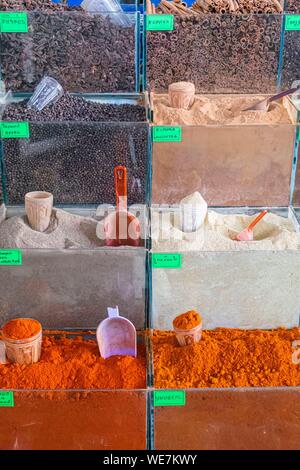 Armenia, Yerevan, GUM market, covered market of Armenian specialties, sale of spices Stock Photo