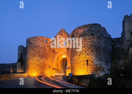 France, Dordogne, Domme, fortified medieval town or b astide, the Gate of the Towers Stock Photo
