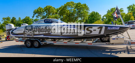 2019 Super boat Great Lakes Grand Prix Day 1 Dry Pits Team Shadow Pirate Super Boat on trailer.. Stock Photo