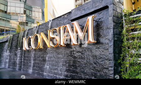 BANGKOK, THAILAND - MAY 4, 2019: LOUIS VUITTON Iconsiam branch. IIconsiam,  is a mixed-use development on the Chao Phraya River Stock Photo - Alamy