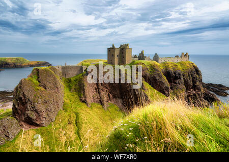 Dunnottar Castle in Stonehaven. Aberdeen, Scotland, UK Stock Photo