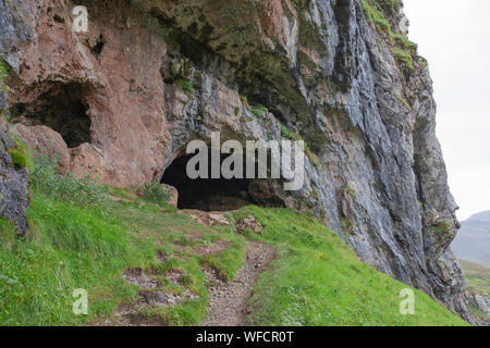 Entrance to Bone caves complex, Allt nan Uamh valley, Inchnadamph, Scotland Stock Photo