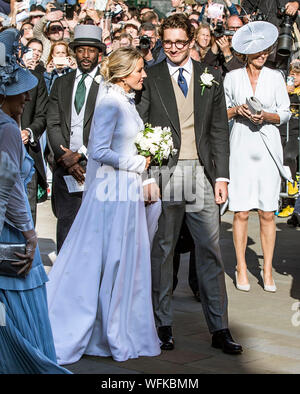 Newly married Ellie Goulding and Caspar Jopling leave York Minster after their wedding. Stock Photo