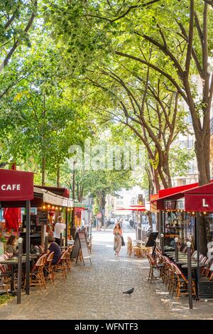 France, Paris, 15th arrondissement, intersection of Rue de Vaugirard and Rue de la Convention Stock Photo