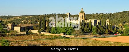 Spain, Catalonia, Tarragona Province, Alt Camp comarca, La ruta del Cister, Aiguamurcia, monastery of Santes Creus Stock Photo