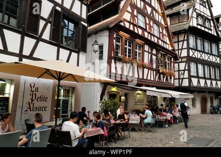 France, Bas Rhin, Strasbourg, old town listed as World Heritage by UNESCO, Rue du Bain aux Plantes, half timbered house dated 17th century, restaurant Lohkäs Stock Photo