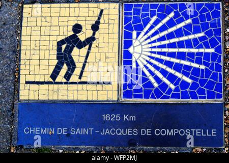 France, Eure et Loir, Chartres, Notre Dame cathedral listed as World Heritage by UNESCO, plaque on the forecourt with indication of the distance to Santiago de Compostela Stock Photo