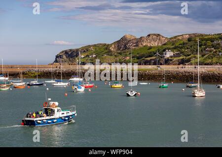 Ireland, Fingal County, Dublin's northern suburbs, Howth, the harbor and at the bottom, Balscadden Bay Stock Photo