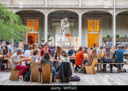 France, Paris, Montparnasse district, the wasteland of the Grands Voisins in the former Saint Vincent de Paul Hospital, reception area and solidarity Stock Photo