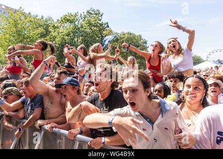 August 31, 2019, Philadelphia, Pennsylvania, U.S: Attendees enjoy the Made In America Music Festival at Benjamin Franklin Parkway in Philadelphia, Pennsylvania (Credit Image: © Daniel DeSlover/ZUMA Wire) Stock Photo