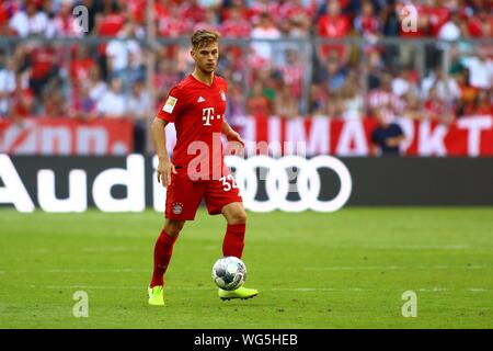 Muenchen, Germany 31st August 2019: 1. BL - 19/20 - FC Bayern Munich Vs. FSV FSV FSV Mainz 05 Joshua Kimmich (Bayern Munich) action. Single picture. Freisteller .with Ball // DFL regulations prohibit any use of photographs as image sequences and/or quasi-video. // | usage worldwide Stock Photo