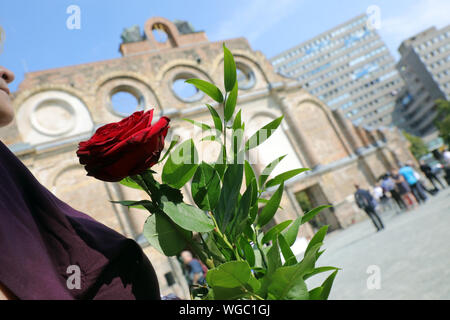 Berlin, Germany. 01st Sep, 2019. People take part in a memorial service of the German Poland Institute on the occasion of the 80th anniversary of the attack of German troops on Poland in front of the ruins of the Anhalter railway station. The German invasion of Poland on 1 September 1939 marked the beginning of the Second World War. Credit: Wolfgang Kumm/dpa/Alamy Live News Stock Photo