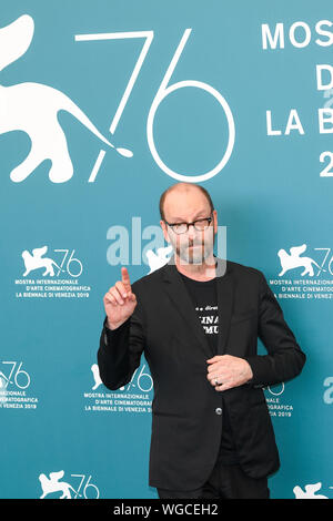 Venice, Italy. 01st Sep, 2019. Steven Soderbergh attends a photocall for the World Premiere of The Laundromat during the 76th Venice Film Festival at Palazzo del Cinema on September 01, 2019 in Venice, Italy. Credit: Awakening/Alamy Live News Stock Photo