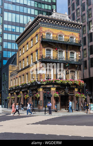 The Albert pub (public house) in Victoria Street, City of Westminster, Central London, England, UK. London pubs.