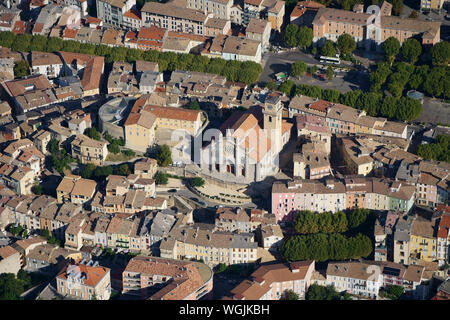 AERIAL VIEW. Cathedral of Saint-Jérome de Digne. Digne-les-Bains, Alpes de Haute-Provence, Provence-Alpes-Côte d'Azur, France. Stock Photo