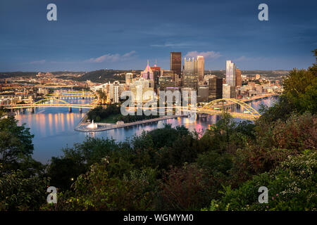 Evening view of Pittsburgh from the top of the Duquesne Incline in Mount Washington, Pittsburgh, Pennsylvania. Stock Photo