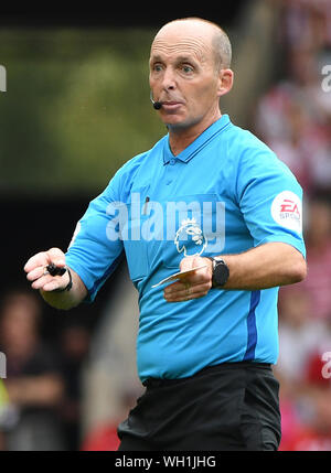 Referee, Mike Dean - Southampton v Manchester United, Premier League, St Mary's Stadium, Southampton, UK - 31st August 2019  Editorial Use Only - DataCo restrictions apply Stock Photo