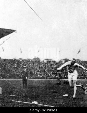 France, Paris Olympics, 1924: Jonni Myyra (Finland) throws the javelin to win the gold medal with a distance of 62.96 metres.. Stock Photo